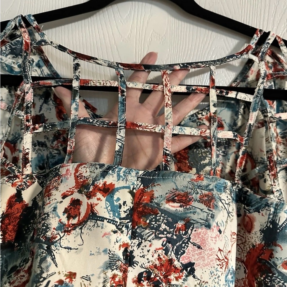 Charming Charlie Multicolor Abstract Blouse - Picture 5 of 6